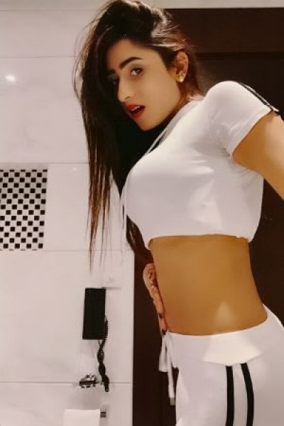 Priya Escorts Service In Kurnool