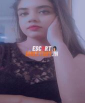 Baby escort girl in Varanasi