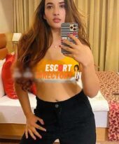 Aarohi call girl from Dwarka